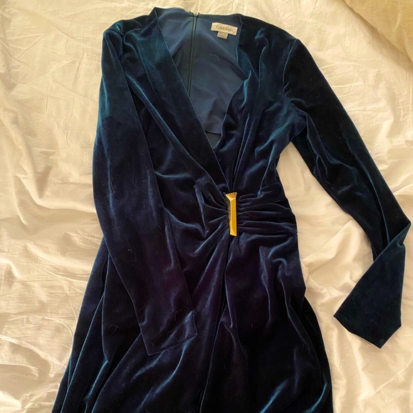 Green Velvet Calvin Klein Wrap Dress - Picture 2 of 4